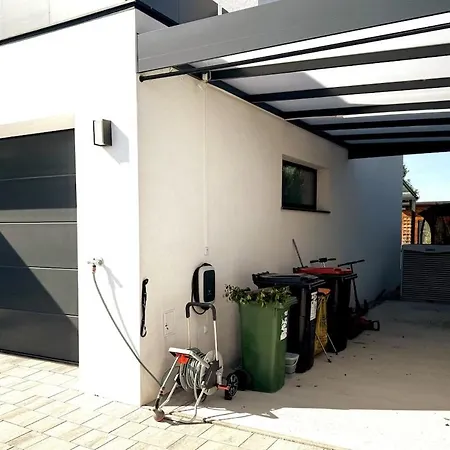 Wellness Oasis Near Vienna *