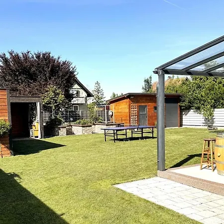 Wellness Oasis Near Vienna 别墅 *