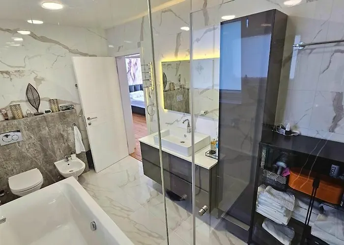 Wellness Oasis Near Vienna וילה Gotzendorf an Der Leitha